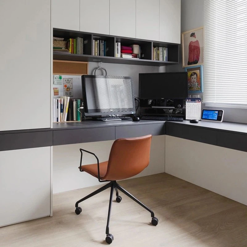 (83)